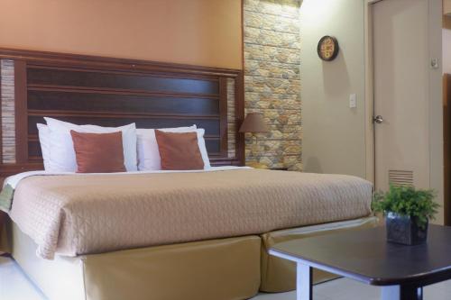 One Palm Tree Villas MANILA – Photos 3