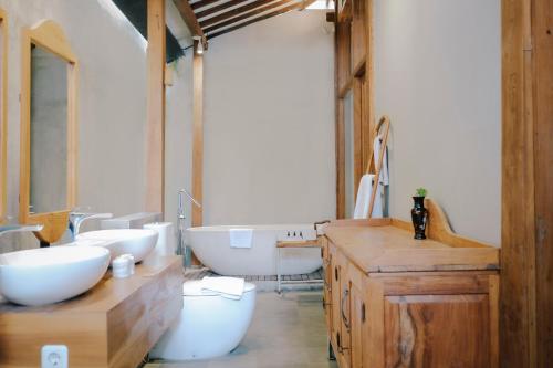 Un baño de Ayom Java Village Solo