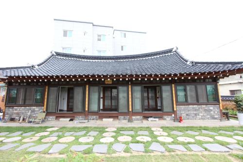ゲストハウスが所在する建物