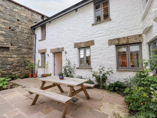 Monkey Puzzle Cottage – Photos 2
