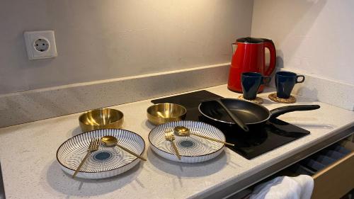 Homy studio room near taman anggrek