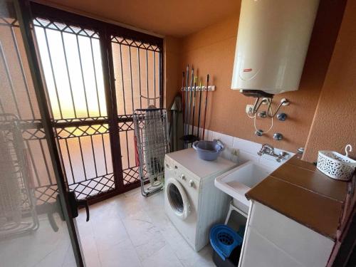 Koupelna v ubytování B3 Bajo con terraza de 64m2 totalmente equipado