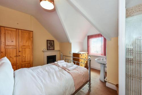 Traditional 3-Bed Property in Pontcanna with Parking photo 47