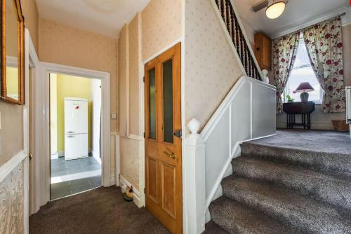 Traditional 3-Bed Property in Pontcanna with Parking photo 35