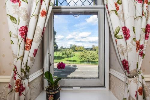 Traditional 3-Bed Property in Pontcanna with Parking photo 20