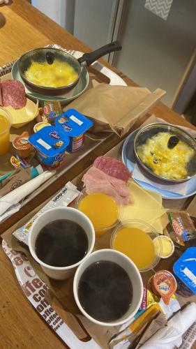 Opciones de desayuno disponibles en Hostal Maitencillo Norte