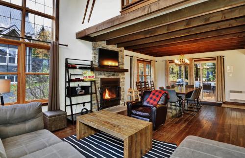 Chalet 9008 Chemin des Alpages by Chalets Alpins