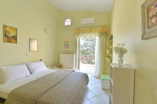 Domelia's Luxury Apartments near Airport & beach