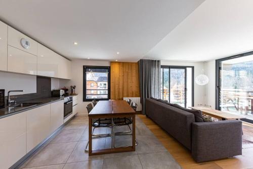 Modern 2BR 5* pool gym spa garage Mont-Blanc view