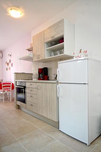Apartments by the sea Rastici, Ciovo - 9208