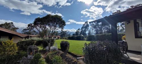 Κήπος έξω από το Chuquiragua Lodge & Spa