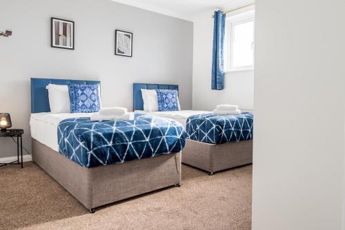 Free Parking & Spacious Contractor House & Leisure