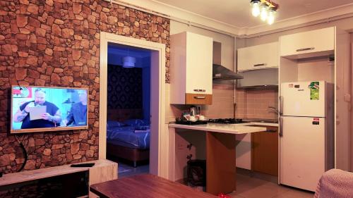 Η κουζίνα ή μικρή κουζίνα στο Edirne House