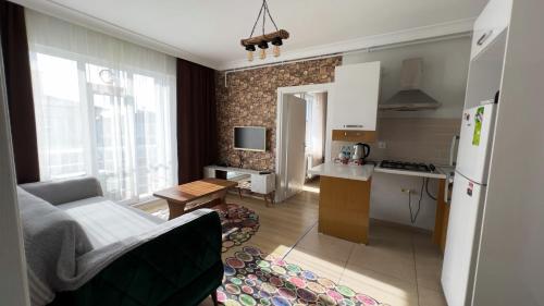 Η κουζίνα ή μικρή κουζίνα στο Edirne House