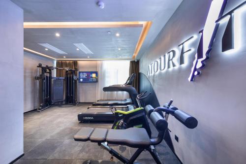 Fitnesscenter och/eller fitnessfaciliteter på Atour Hotel Anqing Municipal Affairs Center Seventh Street