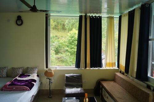 Postel nebo postele na pokoji v ubytování Patial Home Stay