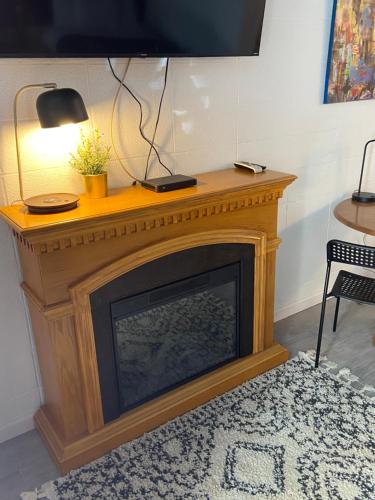 TV a/nebo společenská místnost v ubytování Sussex Motel