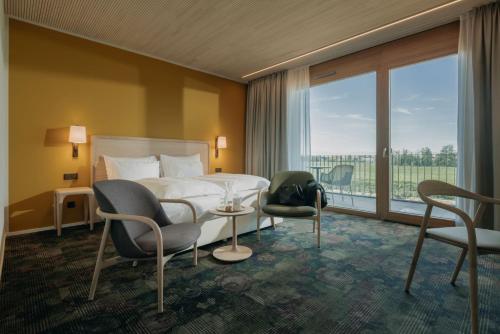 Landhotel Bohrerhof — Photo of the whole room