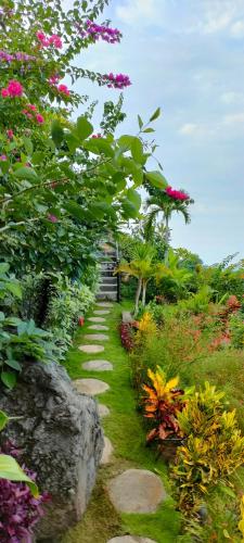 Taman di luar H616 Vintage Elegance with sea view