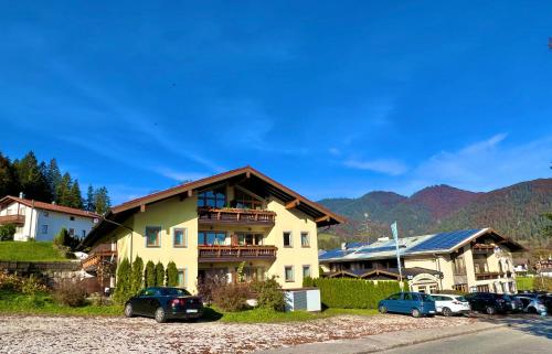 Nespecifikovaný výhled na hory nebo výhled na hory při pohledu z hotelu