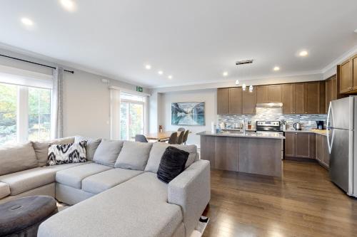 Condo 51 at Snowbridge – Photos 4