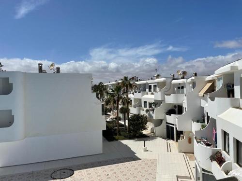 Το κτήριο όπου στεγάζεται  το διαμέρισμα