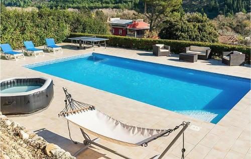 Stunning Home In Ragusa With Jacuzzi, Wifi And 4 Bedrooms