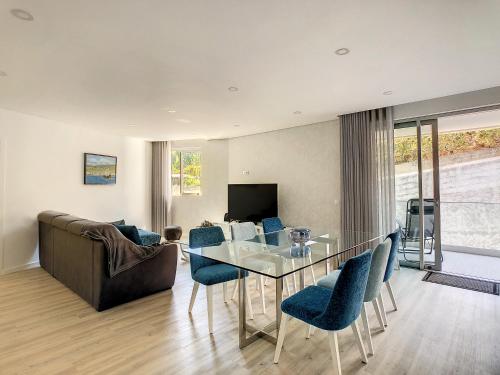 Uptown Nest - Modern APT by LovelyStay