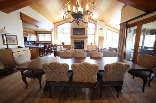 Küche/Küchenzeile in der Unterkunft Stein Eriksen Lodge Deer Valley