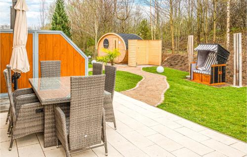 Aed väljaspool majutusasutust 4 Bedroom Amazing Home In Klütz