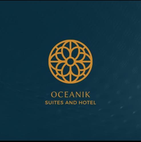 OCEANIk SUITES & HOTELに飾ってある許可証、賞状、看板またはその他の書類