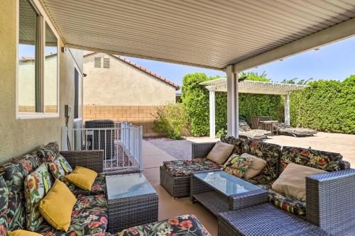 Billede fra billedgalleriet på Heated Salt Pool Welcoming Coachella Home i Coachella