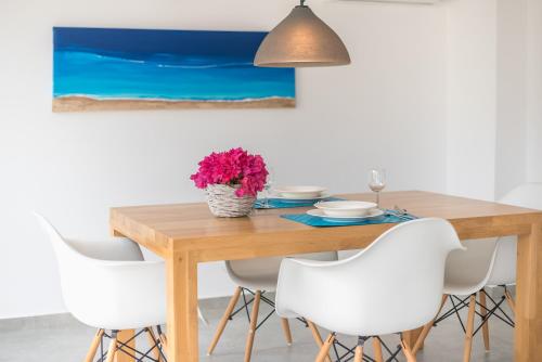 Panorama Residence 2min drive from the Beach