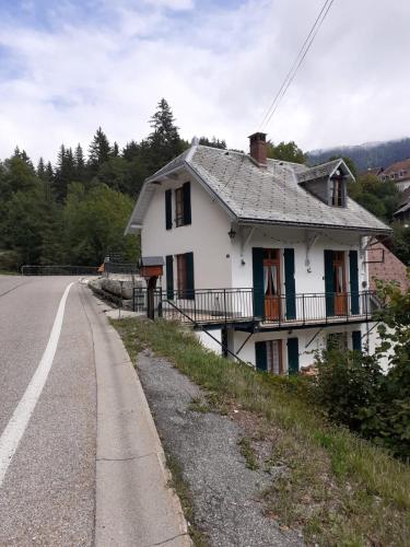 Maison du Guier 4 ou 6 personne au coeur du massif
