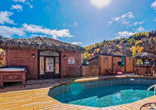 LOGGHAUS - Chalet en bois rond pour 25 personnes, SPA, volleyball, salle de jeux & plus