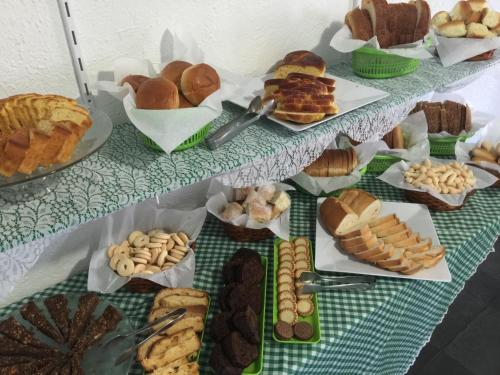 Makanan di atau berdekatan inn ini