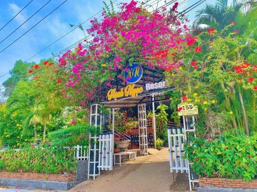 a flower shop with a bunch of flowers at Ngoc Hanh Bungalow Phu Quoc in Phu Quoc