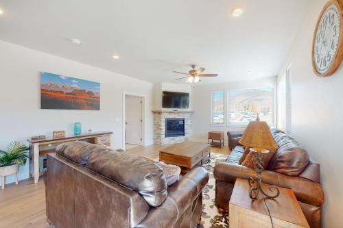 Sail Lofts 108 – Photos 2
