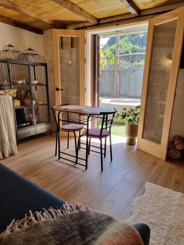 Area soggiorno di El Nido Fuente Hervera. Precioso Loft con Bañera de Hidromasaje