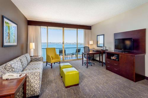 Wyndham San Diego Bayside Image