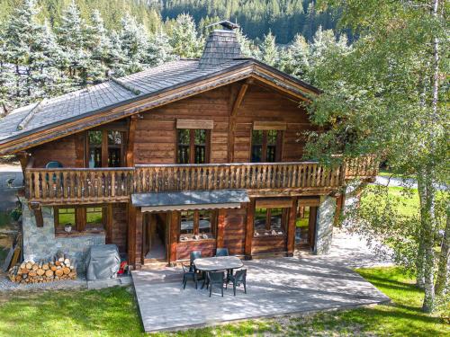 Chalet de charme à Chamonix avec WiFi et parking privé pour 12 pers.