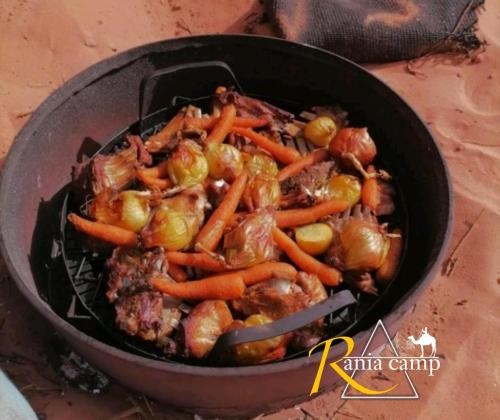 Jídlo v kempu nebo okolí