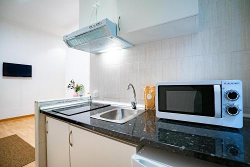 Кухня или мини-кухня в Smartr Madrid Gran Via 47
