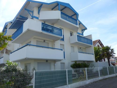 Residence Le Magellan Appartement RDC pour 4 personnes proche du port Wifi gratuit