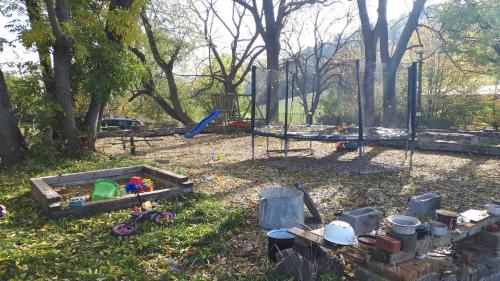 Ein Garten an der Unterkunft Chata Chlumík