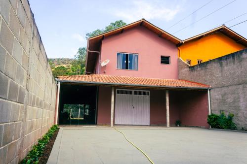 Bangunan di mana terletaknya rumah percutian