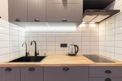 Küche/Küchenzeile in der Unterkunft DayFlat Apartments Khreschatyk