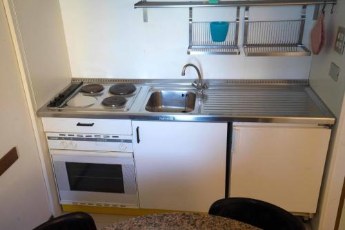Una cocina o cocineta en PUNTA ALA ARRIVOOOO