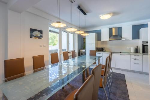 House Moderna 2