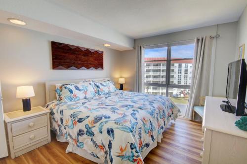 Katil atau katil-katil dalam bilik di El Matador 454 - Beautiful views of the Gulf and pool - Includes seasonal beach service!